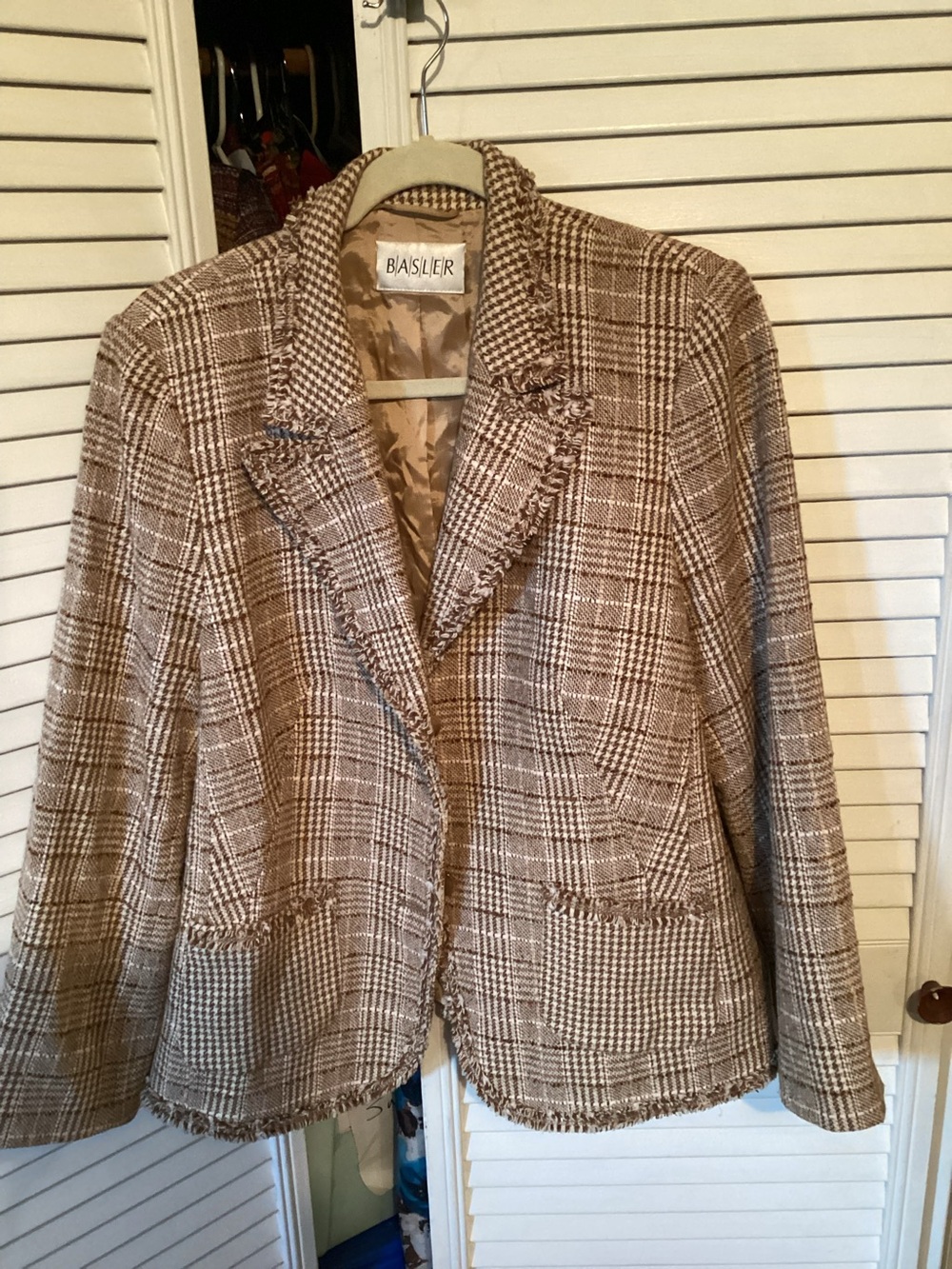 Basler ladies beige and brown tweed wool blend blazer, size XL